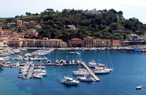 Marina Yacthing Porto Azzurro